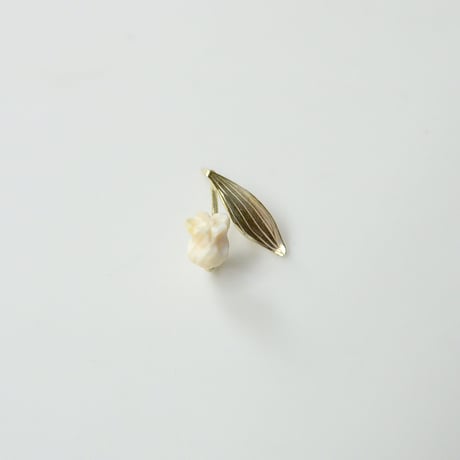 吉田史　OLD TO NEW　ピアス　すずらん　1輪　片耳