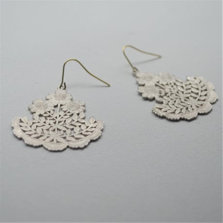 吉田史　OLD TO NEW　ピアス　ひみつの花園　SV