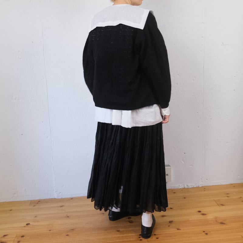 TOWAVASE(トワヴァーズ)Applique-blouse アップリケ刺繍 TOWAVASE(トワヴァーズ)Applique-blouse アップリケ刺繍