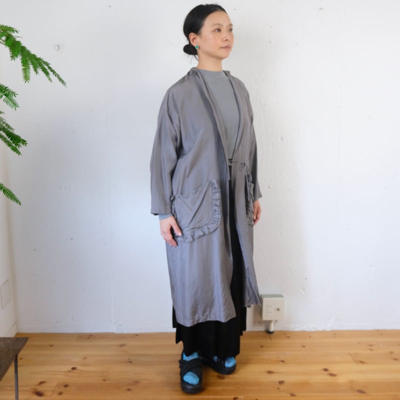 TOWAVASE(トワヴァーズ）Volant silk robe シルク ローブ/light ...