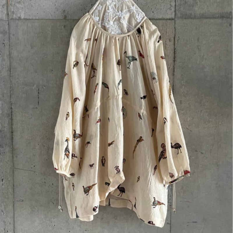 BUNON(ブノン) Birds Back Button Blouse 鳥柄プリント シルクコ