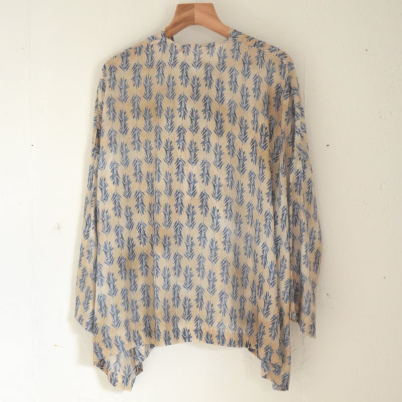 TOWAVASE(トワヴァーズ)Charlie Blouse 更紗プリント TOWAVASE(トワヴァーズ)Charlie Blouse 更紗プリント