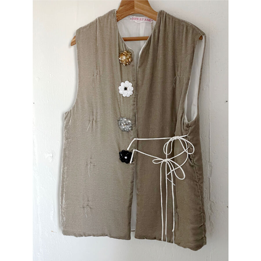 towavase / ビジューベスト