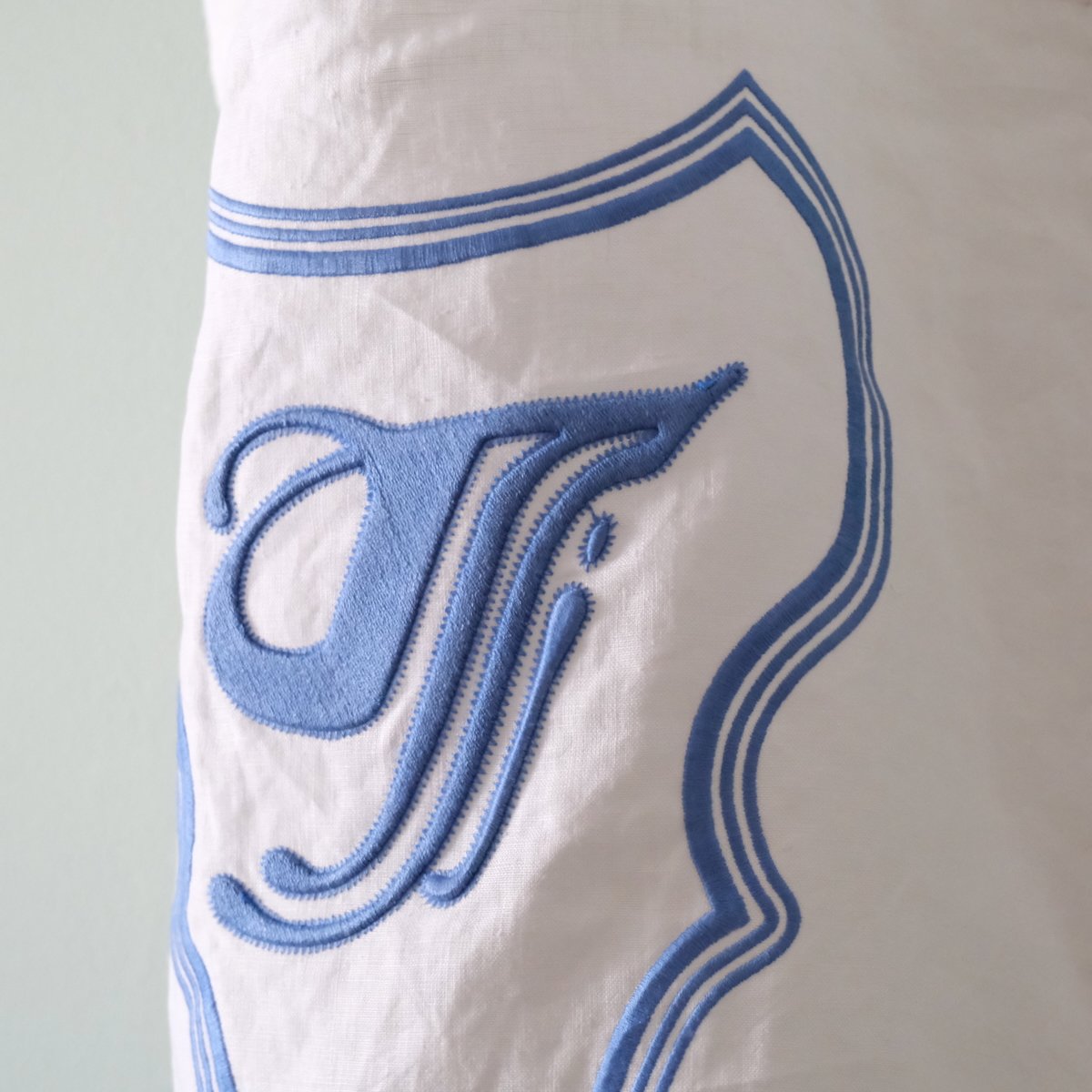 towavase トワヴァーズ スモック 刺繍 デニムブルー×白 ロング ドレス