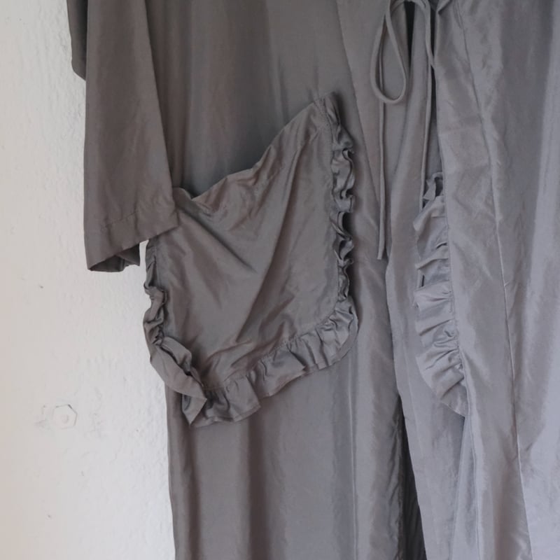 TOWAVASE(トワヴァーズ)Volant silk robe シルク ローブ/light TOWAVASE(トワヴァーズ)Volant silk robe シルク ローブ/light