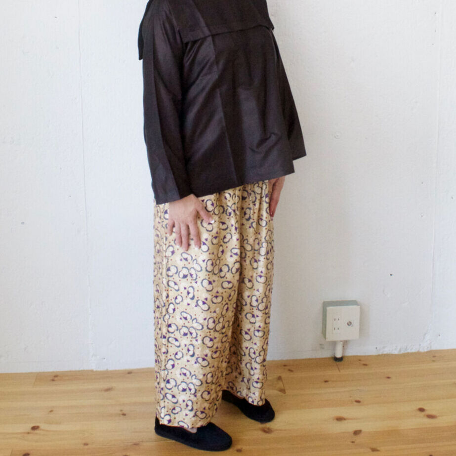 BUNON(ブノン) embroidery tuck pants | Le Nid de Lili