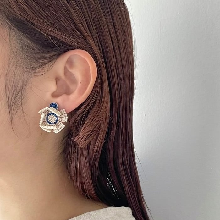 tamas(タマス) イヤリング＆ピアス「虹のかけら/Blue」 | Le Nid de Lili 