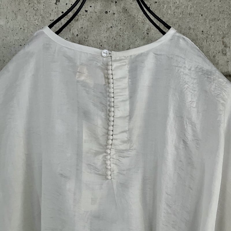 BUNON(ブノン) Back Button Short Wide Blouse カディシルク BUNON(ブノン) Back Button Short Wide Blouse カディシルク
