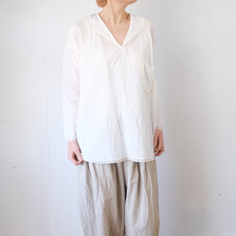 TOWAVASE(トワヴァーズ)Leavers blouse コットンリネン TOWAVASE(トワヴァーズ)Leavers blouse コットンリネン
