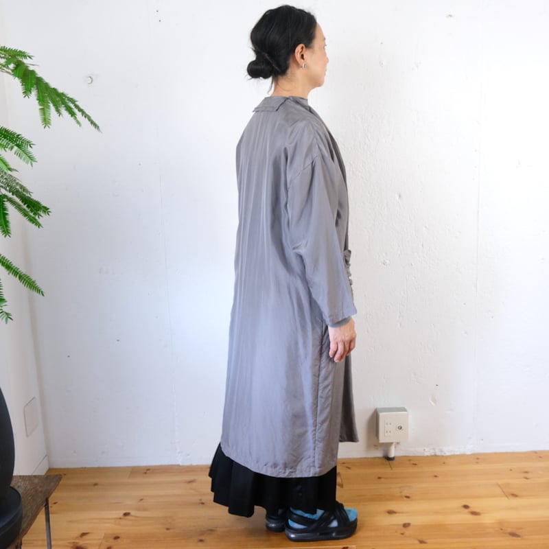 TOWAVASE(トワヴァーズ)Volant silk robe シルク ローブ/light TOWAVASE(トワヴァーズ)Volant silk robe シルク ローブ/light