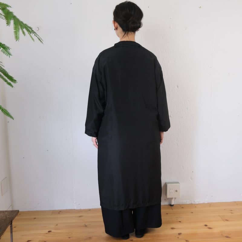 TOWAVASE(トワヴァーズ)Volant silk robeシルク ローブ/black(ブ TOWAVASE(トワヴァーズ)Volant silk robeシルク ローブ/black(ブ