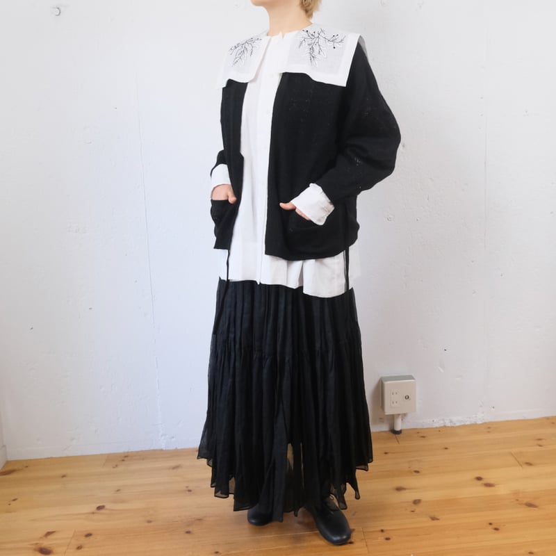 TOWAVASE(トワヴァーズ)Applique-blouse アップリケ刺繍 TOWAVASE(トワヴァーズ)Applique-blouse アップリケ刺繍