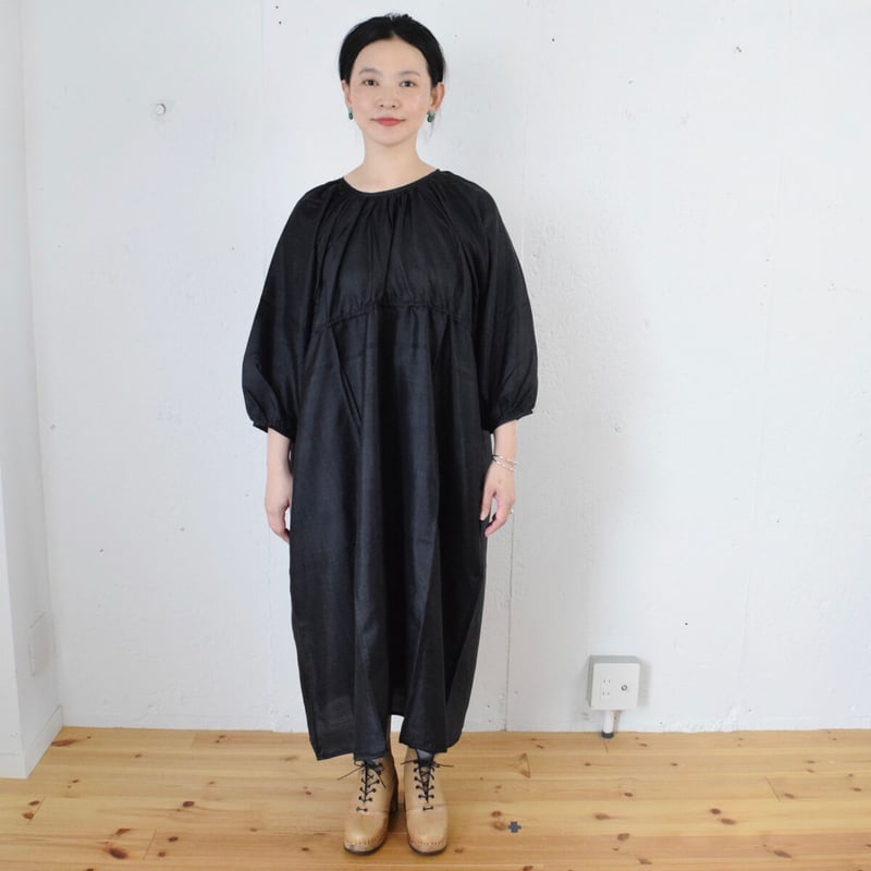 定番】BUNON(ブノン) BACK BUTTON DRESS カディシルク バックボタンド