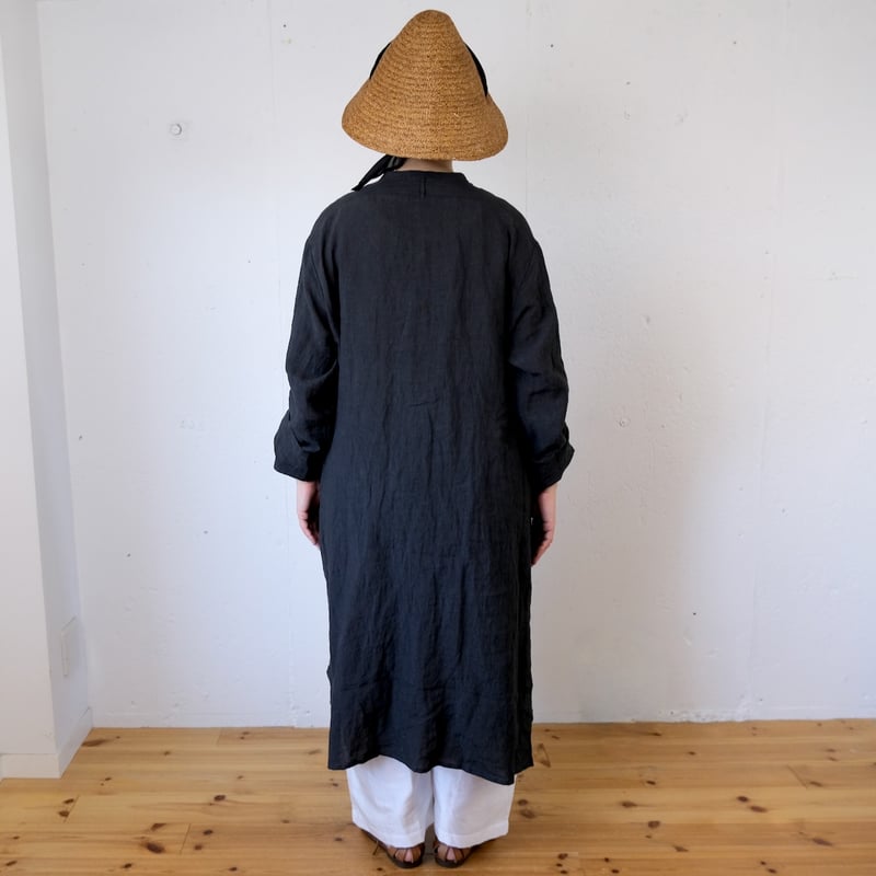 Vlas Blomme(ヴラスブラム) リネン カフタンロングシャツ/ブラック  
