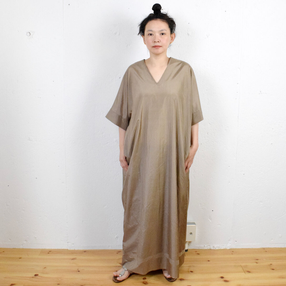 humoresque(ユーモレスク) V-neck over dress/ mid gray 