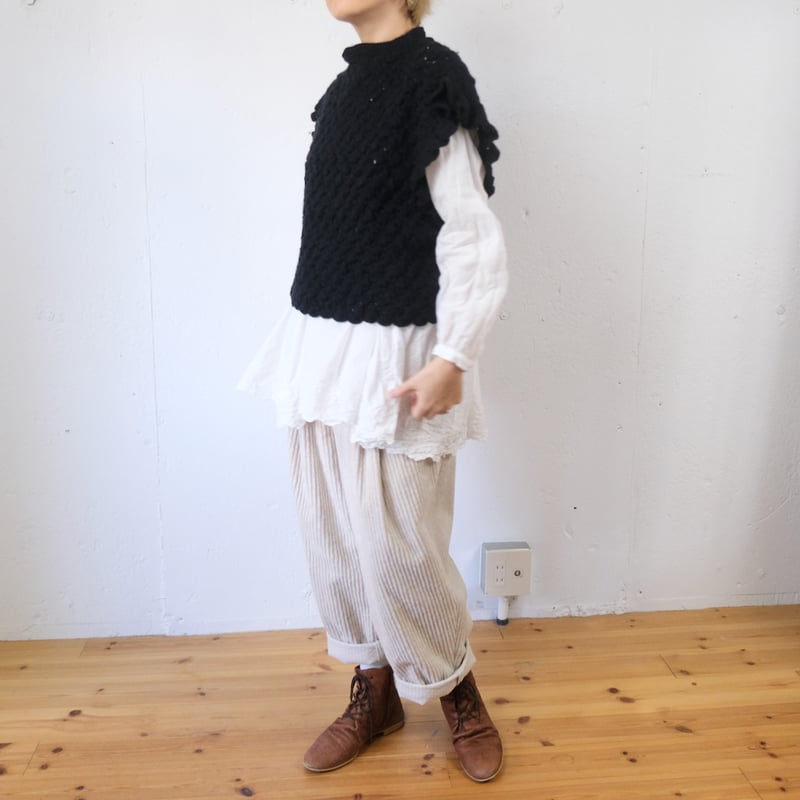 BUNON(ブノン) Hand Crochet Gilet かぎ針編みニットベスト | Le 