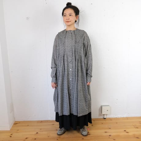 TOWAVASE(トワヴァーズ）Fille Dress/ gray×gold print