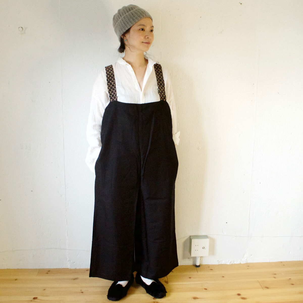 BUNON(ブノン) - Embroidery Overalls リネンコットン