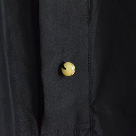 TOWAVASE(トワヴァーズ）Verrerie blouse トンボ玉ボタン シルクブラウス/black