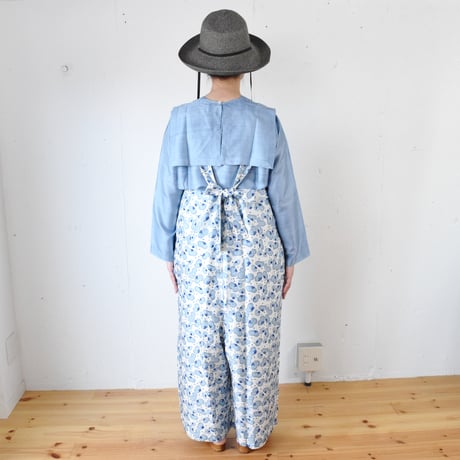 BUNON(ブノン) シルク 花柄プリント+刺繍 サロペット Embroidery Overalls / white×blue
