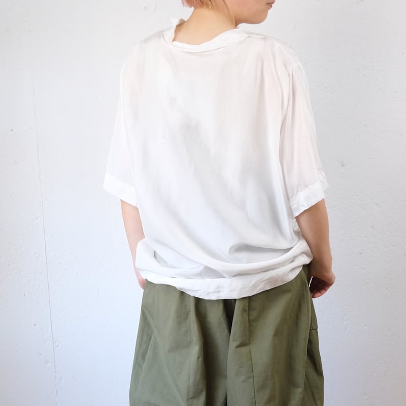 タグ付き未使用^_^papier☆louiesブラウス （新品未使用】papier 