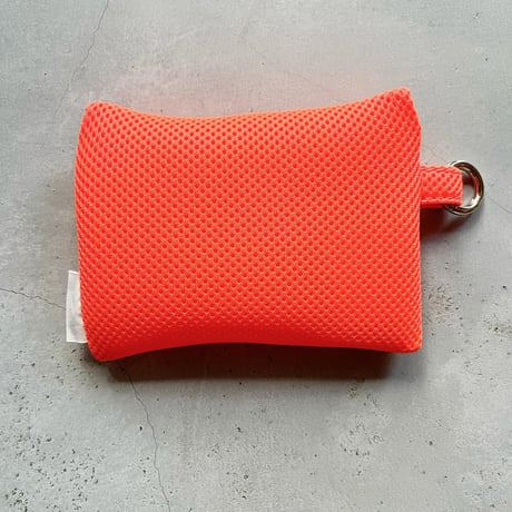 『TEMBEA／FLAT POUCH MESH』
