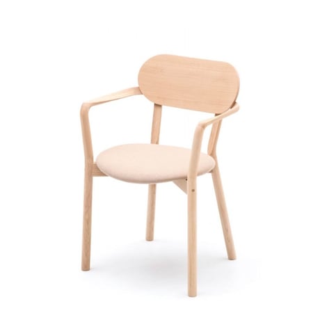 『Castor Armchair Plus PAD／KARIMOKU NEW STANDARD』