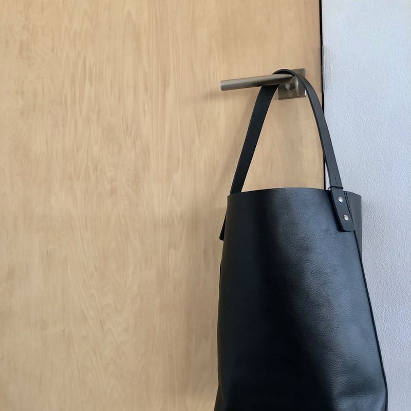 TEMBEA／BAGUETTE TOTE SHRINK LEATHER』 | SALVE