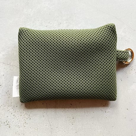 『TEMBEA／FLAT POUCH MESH』
