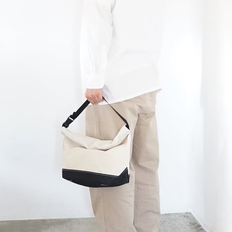 『TEMBEA／ROLL TOP TOTE』
