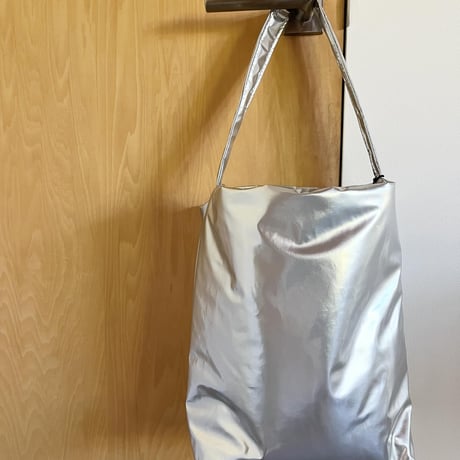 『TEMBEA／SINGLE TOTE』