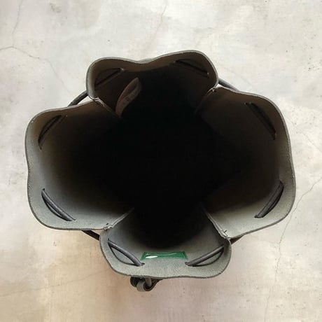 『TEMBEA／GAME POUCH SHRINK LEATHER』