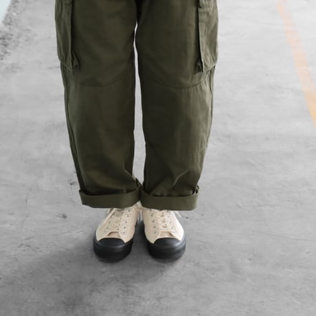 『moonstar／LOWTRAINER】
