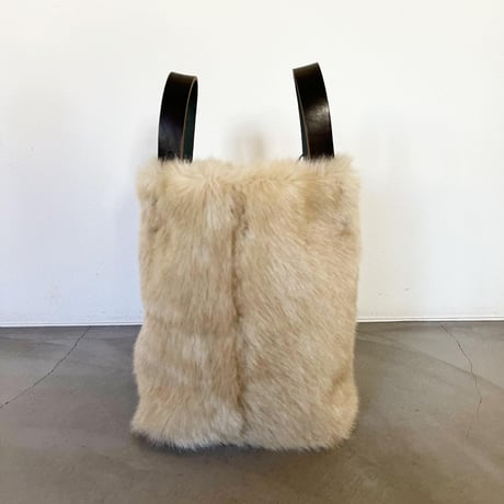 『TEMBEA／DELIVERY TOTE “FUR” SMALL』