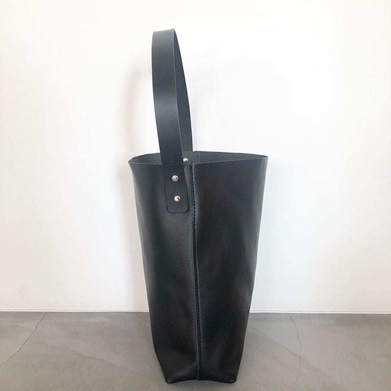 TEMBEA／BAGUETTE TOTE SHRINK LEATHER』 | SALVE