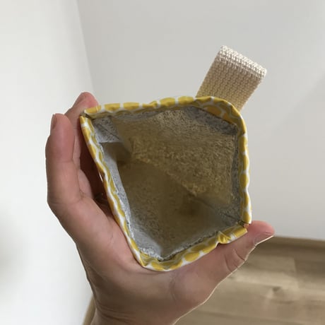 防水消臭ラミネートマナーポーチ（ハニー）