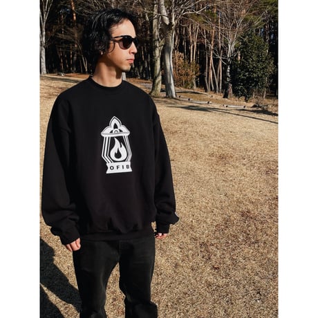 LANTERN CREW NECK
