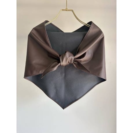 【MARGAUX VINTAGE】フェイクレザースカーフ