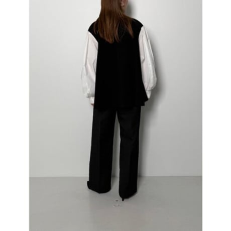 【CHIGNON】ﾎﾞﾘｭｰﾑ袖ﾊｲﾈｯｸBL　納期：12月上旬～1月上旬