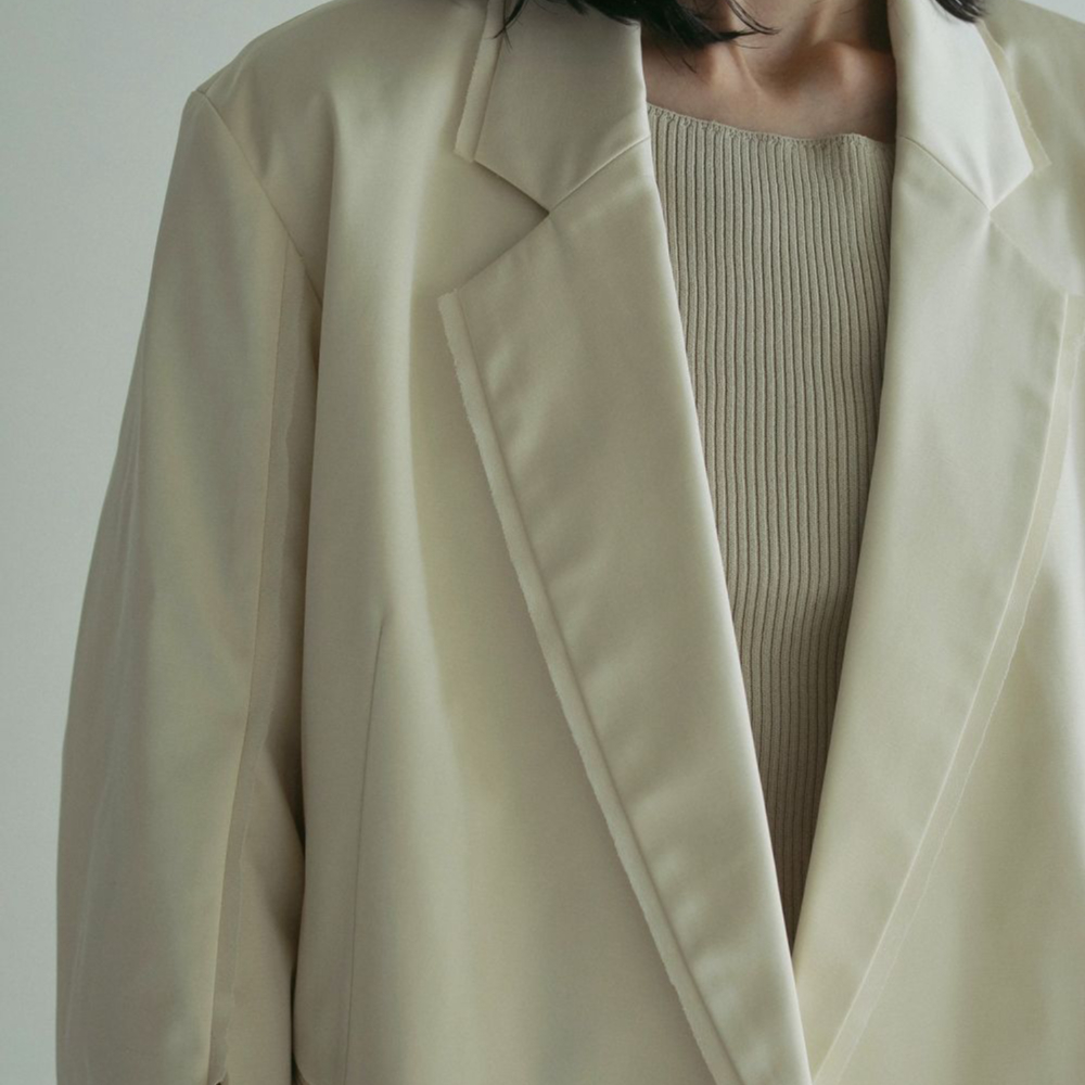 大幅値下げ中！Satin Slit Jacket anuke