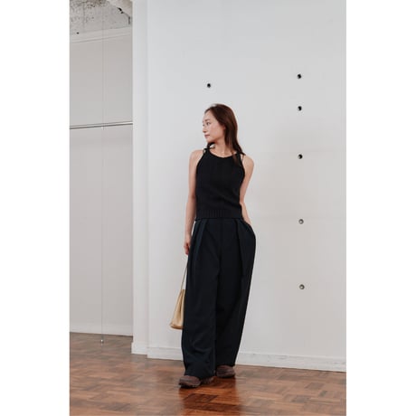 【Hella】double tuck wide pants　※納期2月中旬〜3月中旬