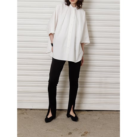 【YENN】FRONT SLIT LEGGINGS ※納期7/上〜7/中