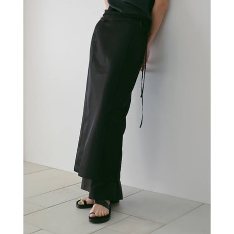 【anuke】Sheer Tuck Pants　※納期5月中旬～6月中旬