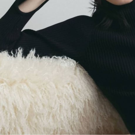 【anuke】Slit Turtle Knit　※納期11月上旬～12月上旬
