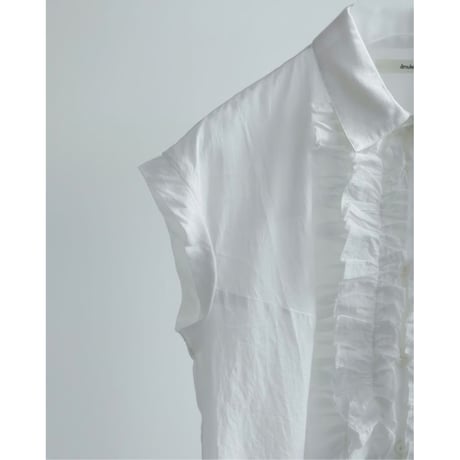 【anuke】Sleeveless Frill Blouse  ＊