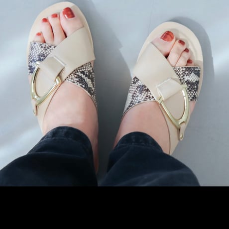 カールカナイ エアリー ガムストレッチ ダマスク パンツ 40 ブルー