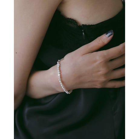 【anuke】Mini Pearl Bracelet