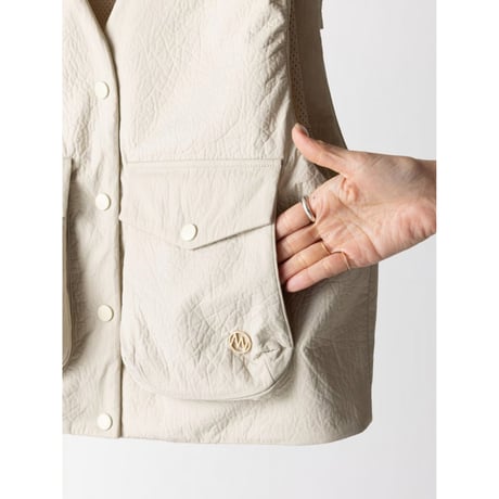 【YENN】PUFFY MILITARY VEST　※納期：9月中旬～10月中旬