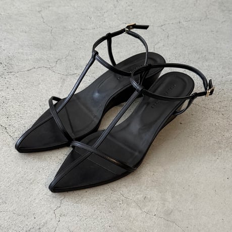 限定先行販売【ATELIER BRUGGE】Tストラップサンダル