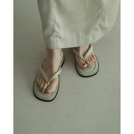 【anuke】Square Tong Sandals　※納期3月中旬～4月中旬